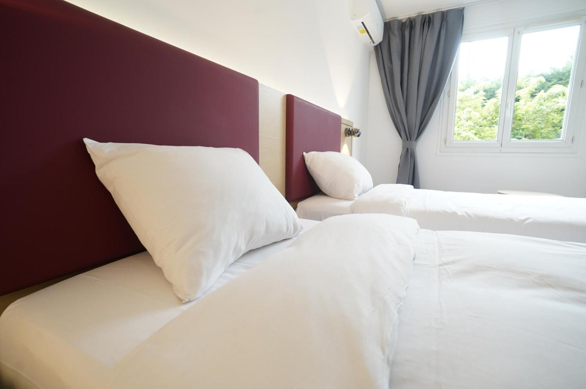 Anais Hotel Bourges Nord Saint-Doulchard Kültér fotó